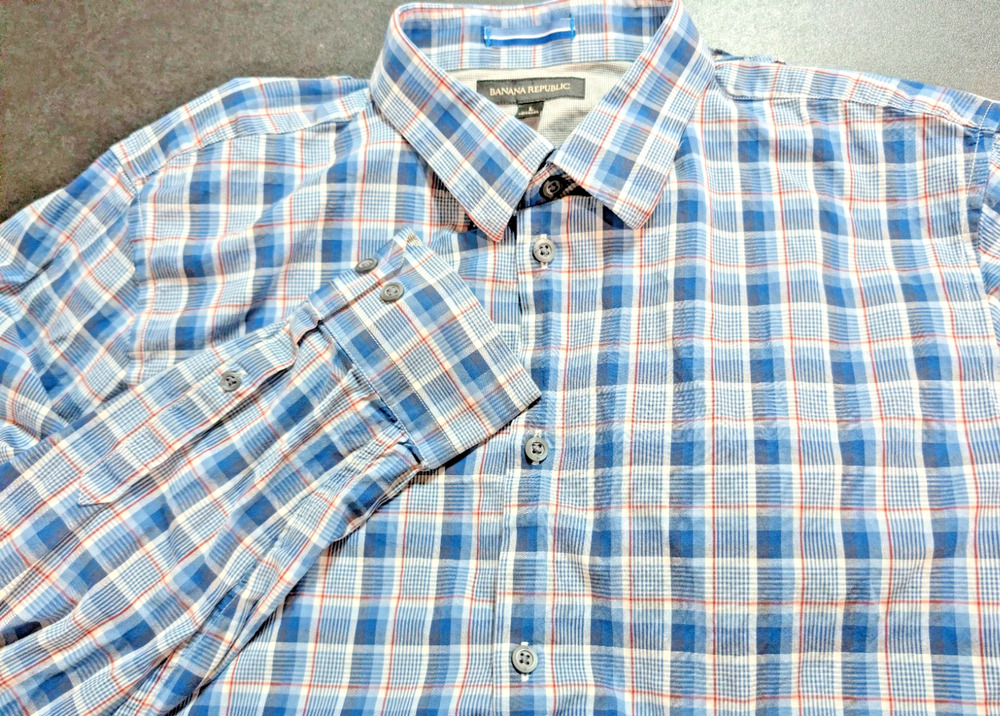 Banana Republic Men’s Size Large Long Sleeve Button Checkered Plaid Shirt Blue